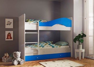 Двухэтажная детская кровать Мая с 2 ящиками на щитах, корпус Млечный дуб, фасад Синий в Старом Осколе
