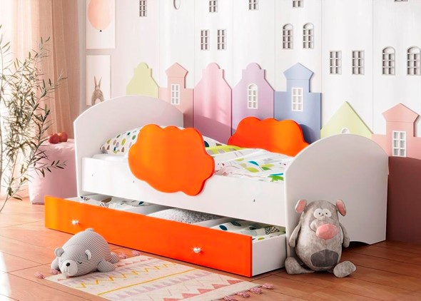 Кровать с бортиками Тучка с ящиком, корпус Белый, фасад Оранжевый в Белгороде - изображение